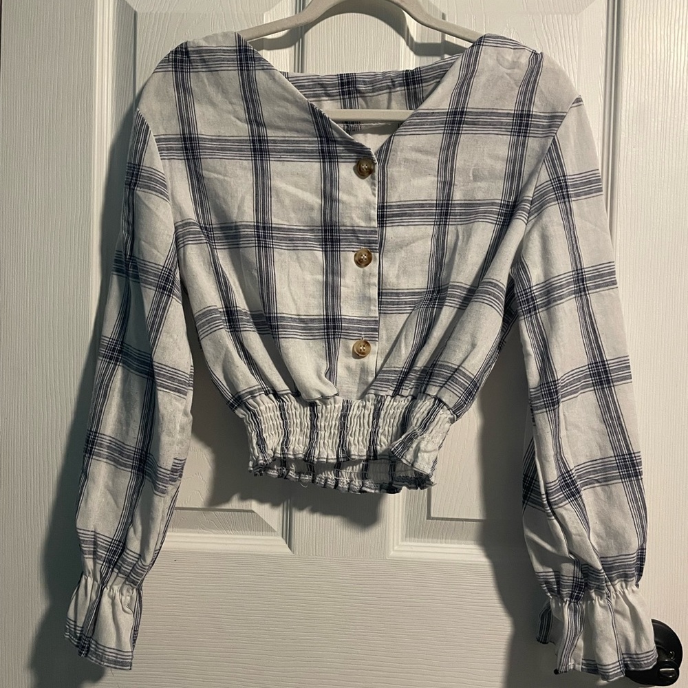 Blue & White plaid crop top.